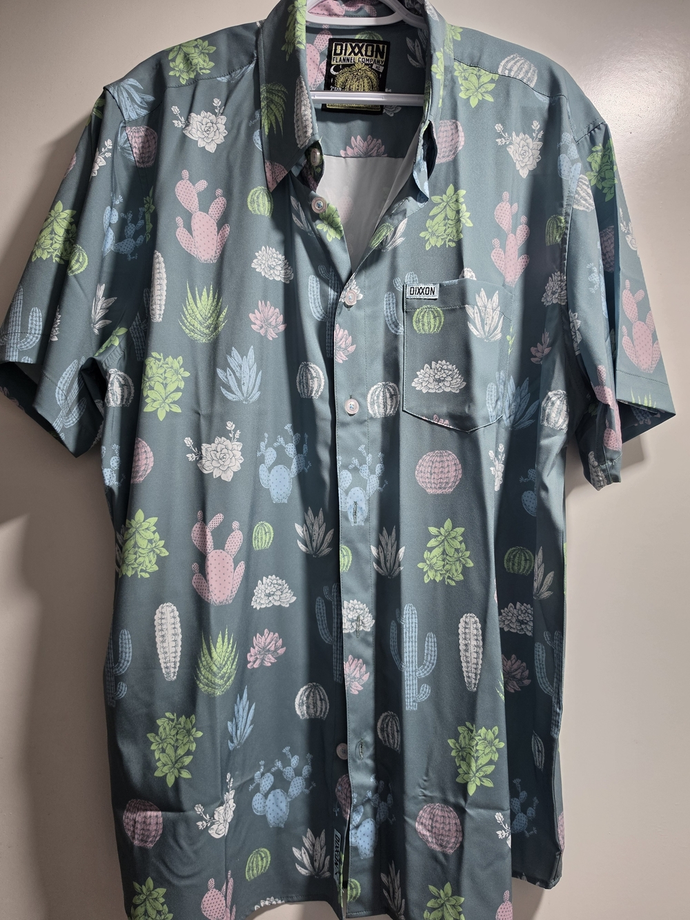 DIXXON Green Button-Down Short Sleeve Cactus Print Shirt